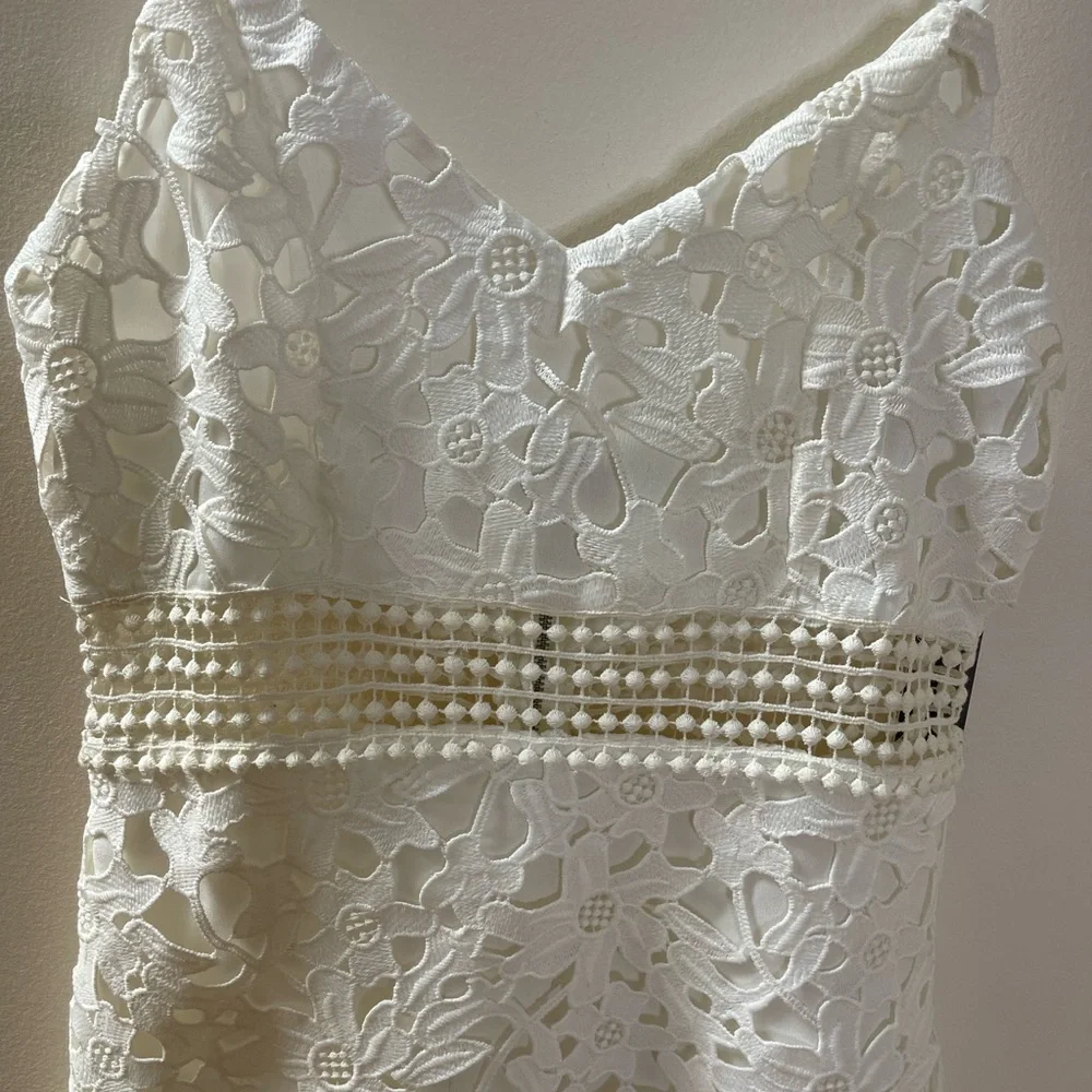 Lovers + Friends white floral lace dress XS revolve - Picture 7 of 7